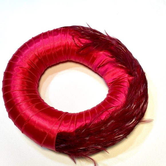 Burgundy Feathers Round Hat - Picture 4 of 6